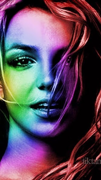 Britney Spears:Puzzle,Wall